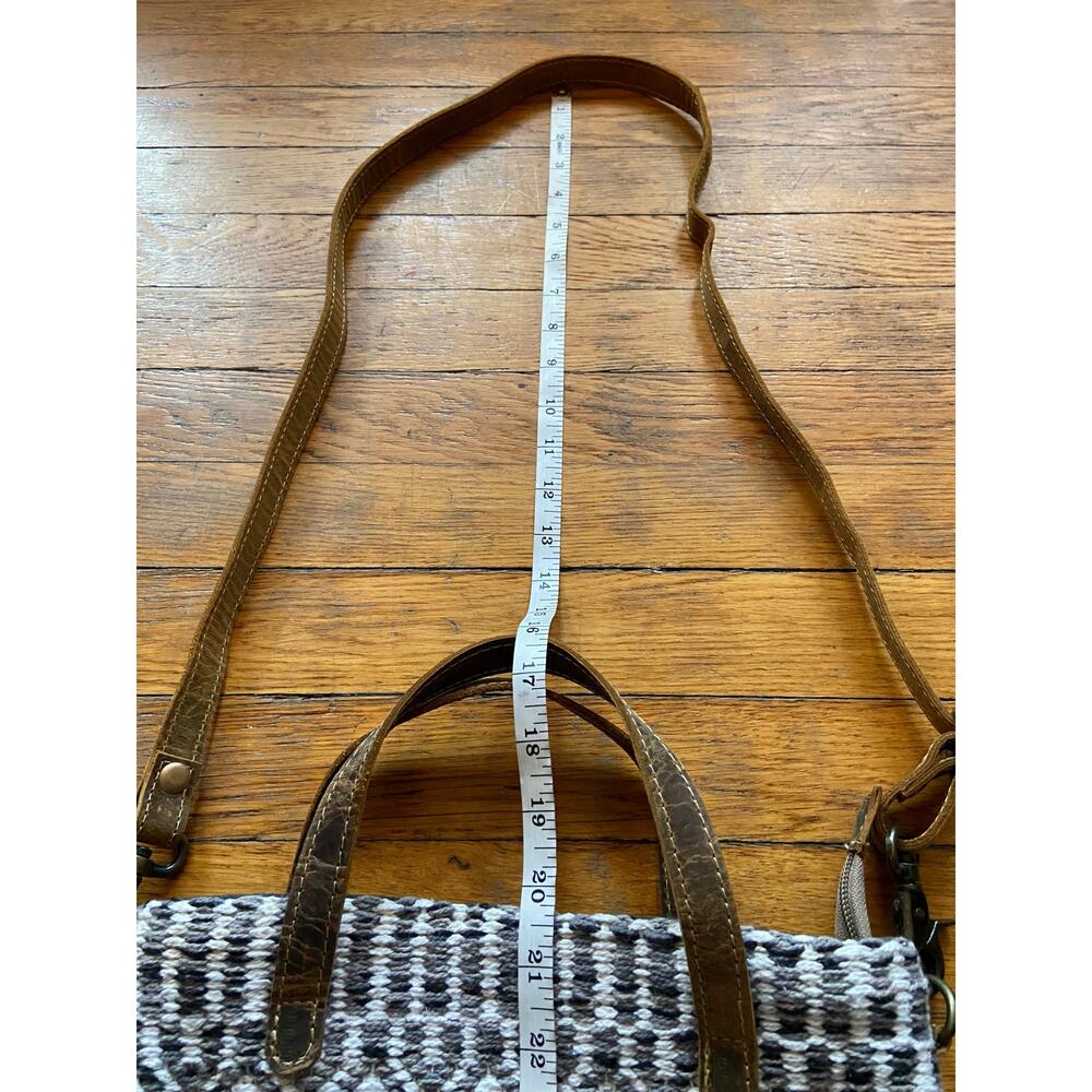 MYRA BAG Boho/Western Woven Cotton Crossbody Bag w/Leather Trim - Picture 10 of 13